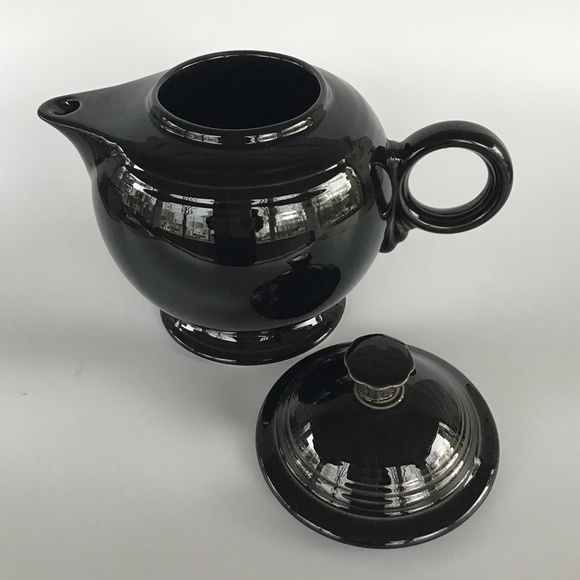 Vintage Fiesta Black Teapot with Lid Excellent Condition - Picture 2 of 13